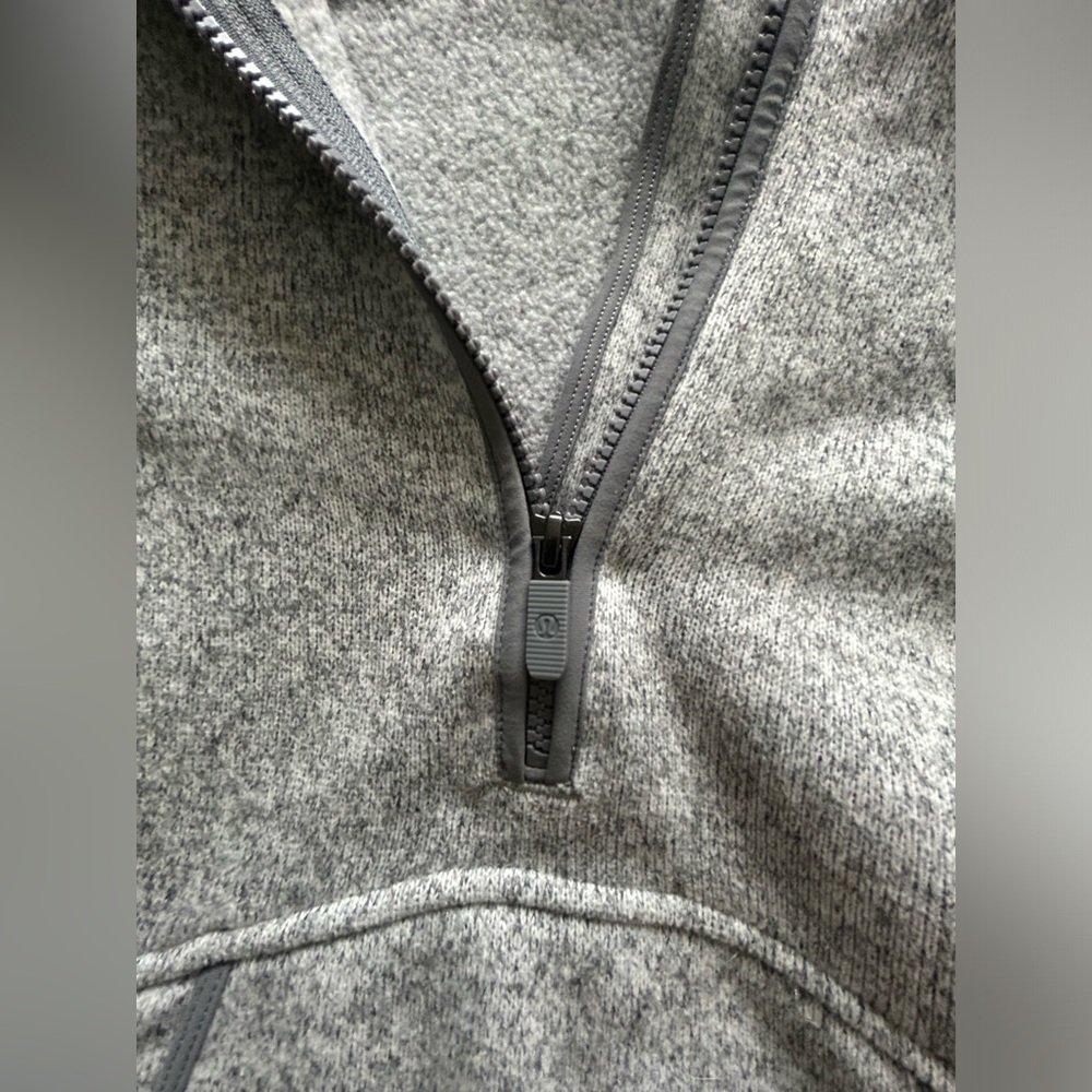 Women’s Lululemon Quarter Zip Grey Pullover Sz.4 - Picture 2 of 4